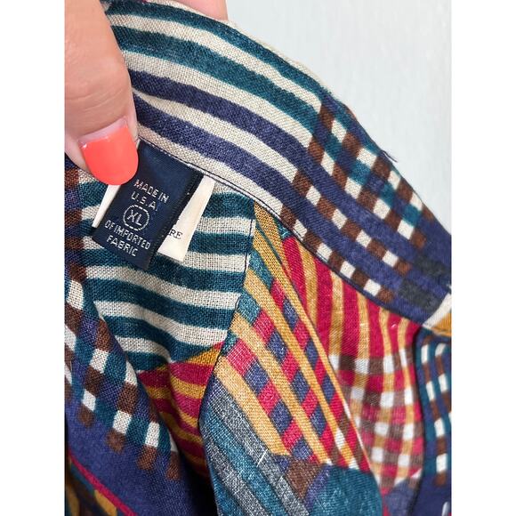 VINTAGE | Marcus by Neiman Marcus Linen Blend Abstract Pattern Button-Down Shirt - Picture 8 of 16